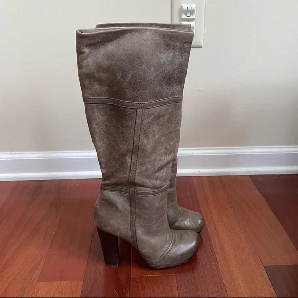 Luca Stefani Tall Boots in Mocha Brown - Picture 3 of 5
